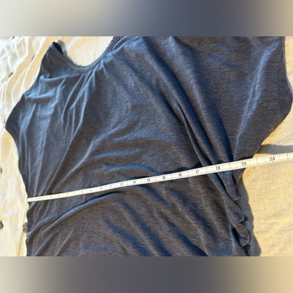 New Lululemon Top Tank / Gray / Size 8 - Picture 4 of 6